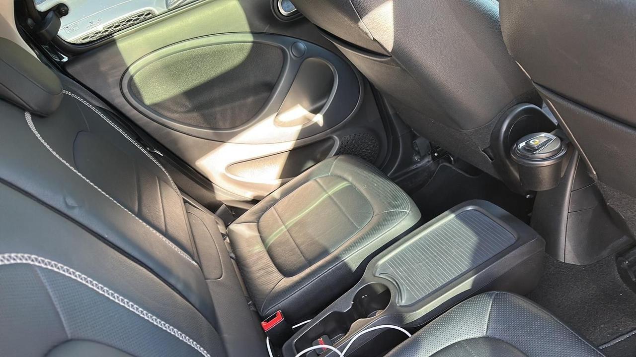 Smart ForFour BRABUS 0.9 Turbo twinamic Xclusive