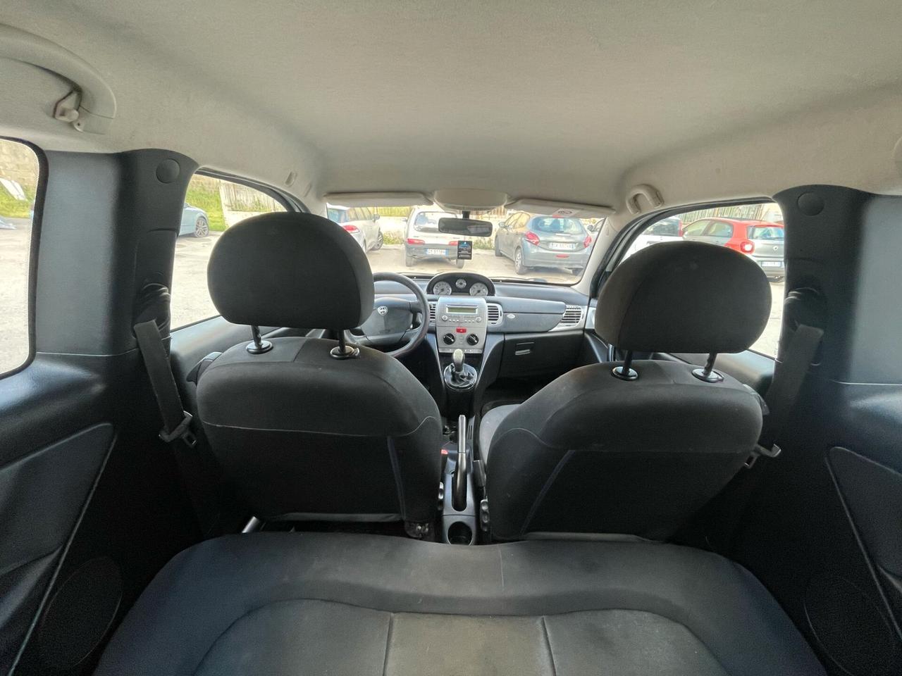 Lancia Ypsilon 1.3 MJT 75 CV Elle