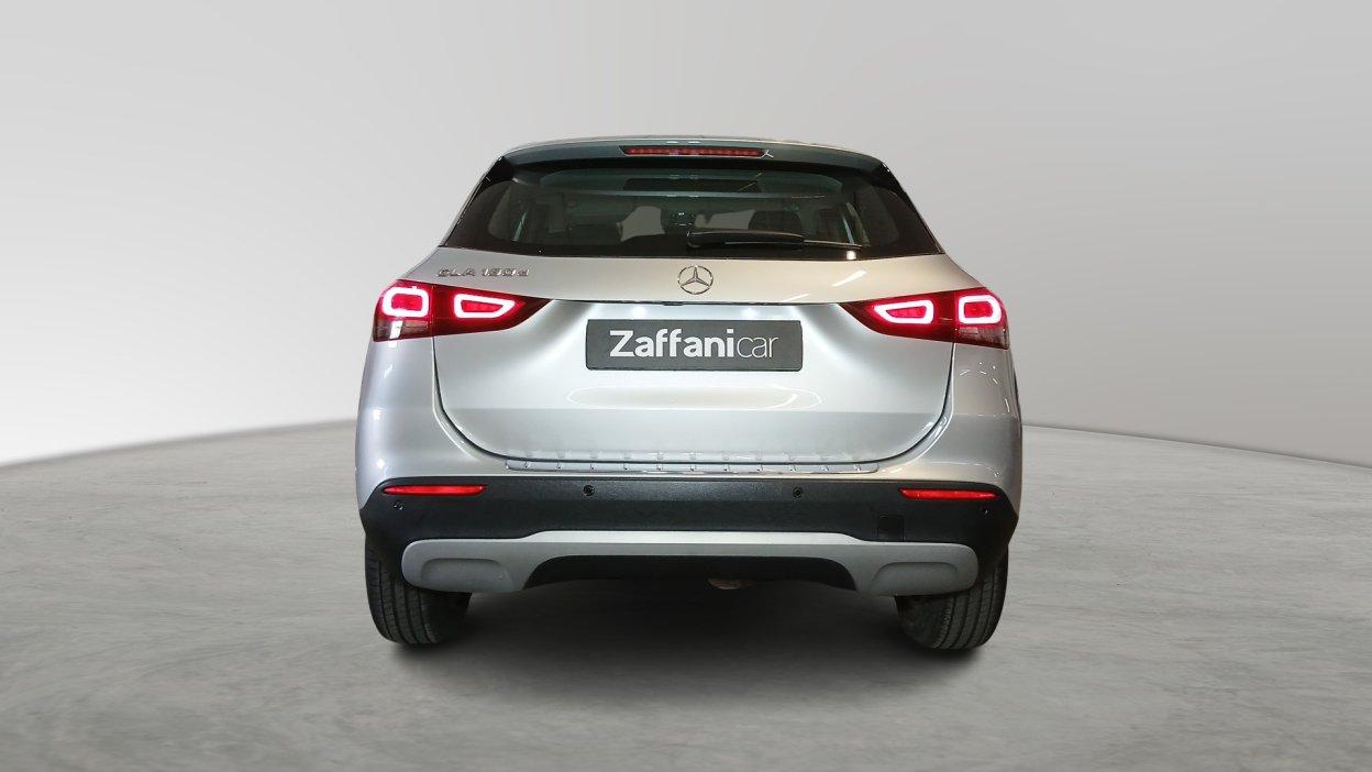 Mercedes-Benz GLA (H247) - GLA 180 d Automatic Business Extra