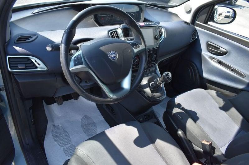 Lancia Ypsilon 1.0 FireFly 70cv Hybrid Gold Plus