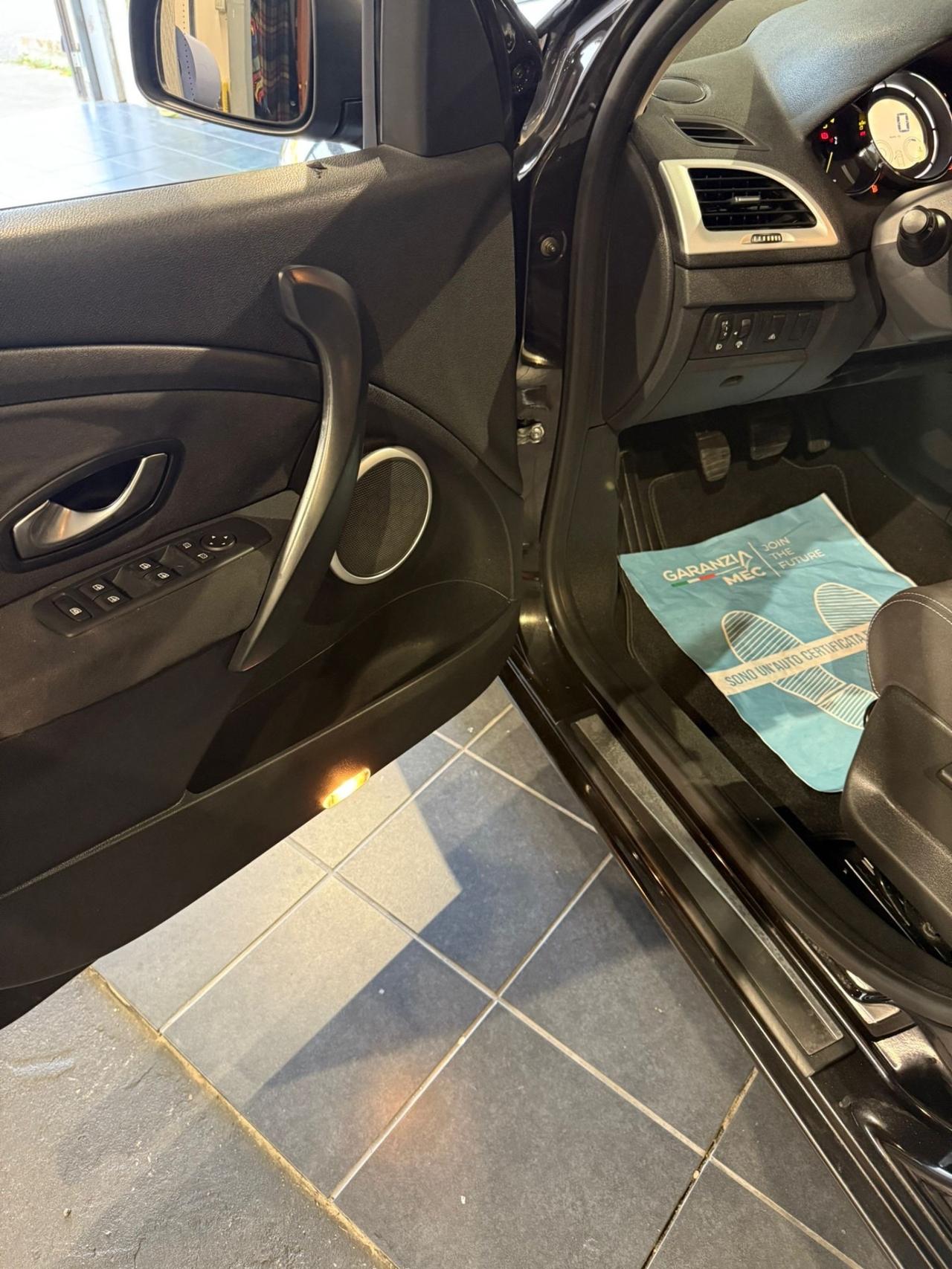 Renault Mégane 1.5 -NEOPATENTATI