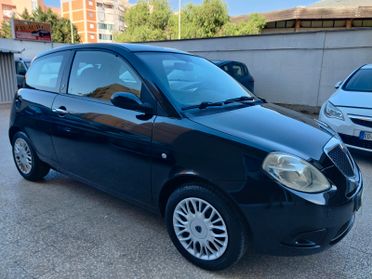 Lancia Ypsilon 1.2 benz/GPL