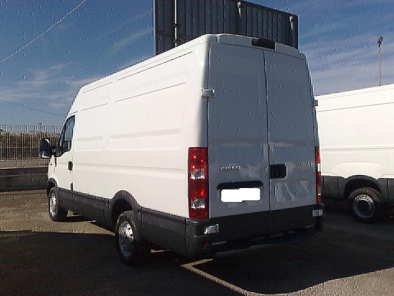 Iveco Daily 35s15 FURGONE DI SERIE - 2013