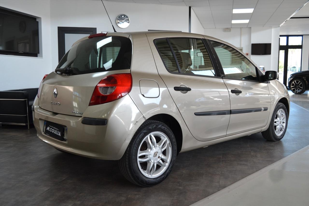 Renault Clio 1.2i 5 porte Dynamique KMDOC/Clima/ABS