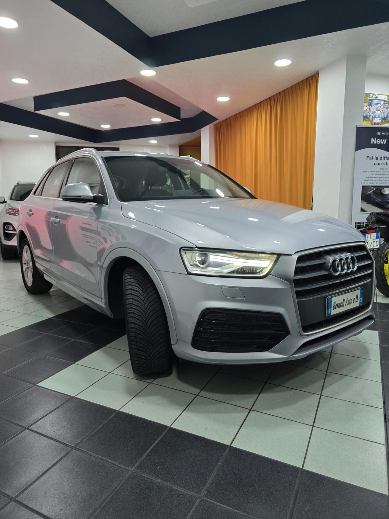Audi Q3 2.0 TDI 150 CV Sport