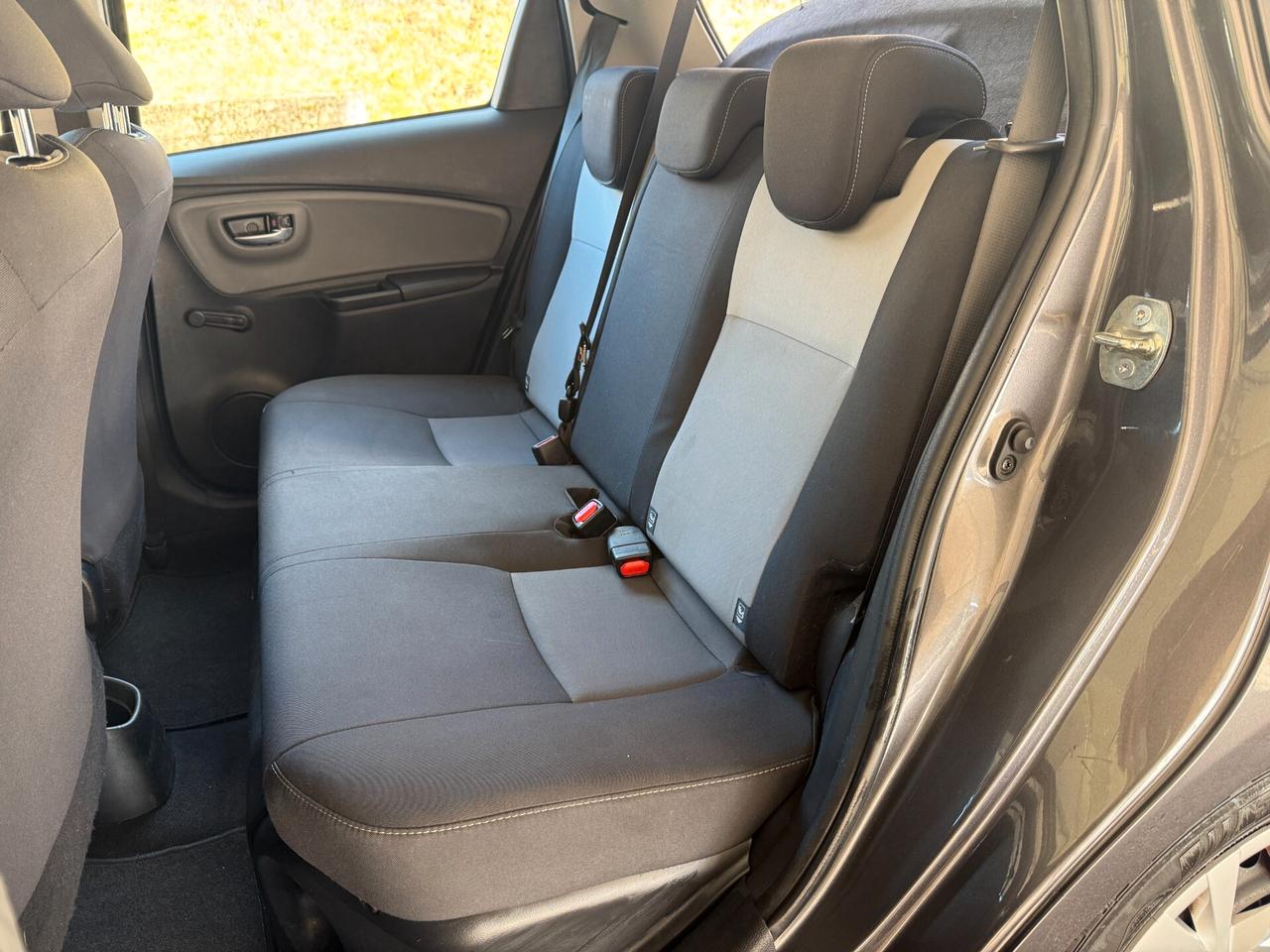 Toyota Yaris 1.5 Hybrid 5 porte Business 73cv