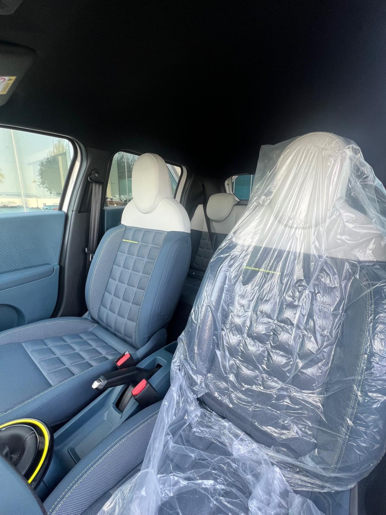 Fiat Grande Panda 1.2 100 CV S&S La Prima - possibilità noleggio no scoring