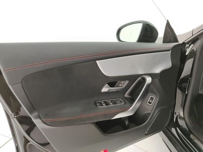 Mercedes-Benz CLA Coupé CLA 180 d Automatic Premium