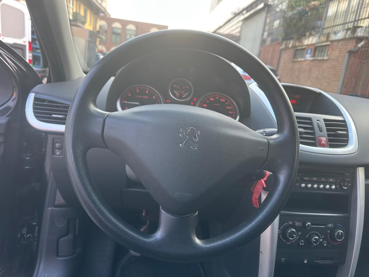 Peugeot 207 Plus 1.4 8V 75CV 5p. ECO GPL fino 2033