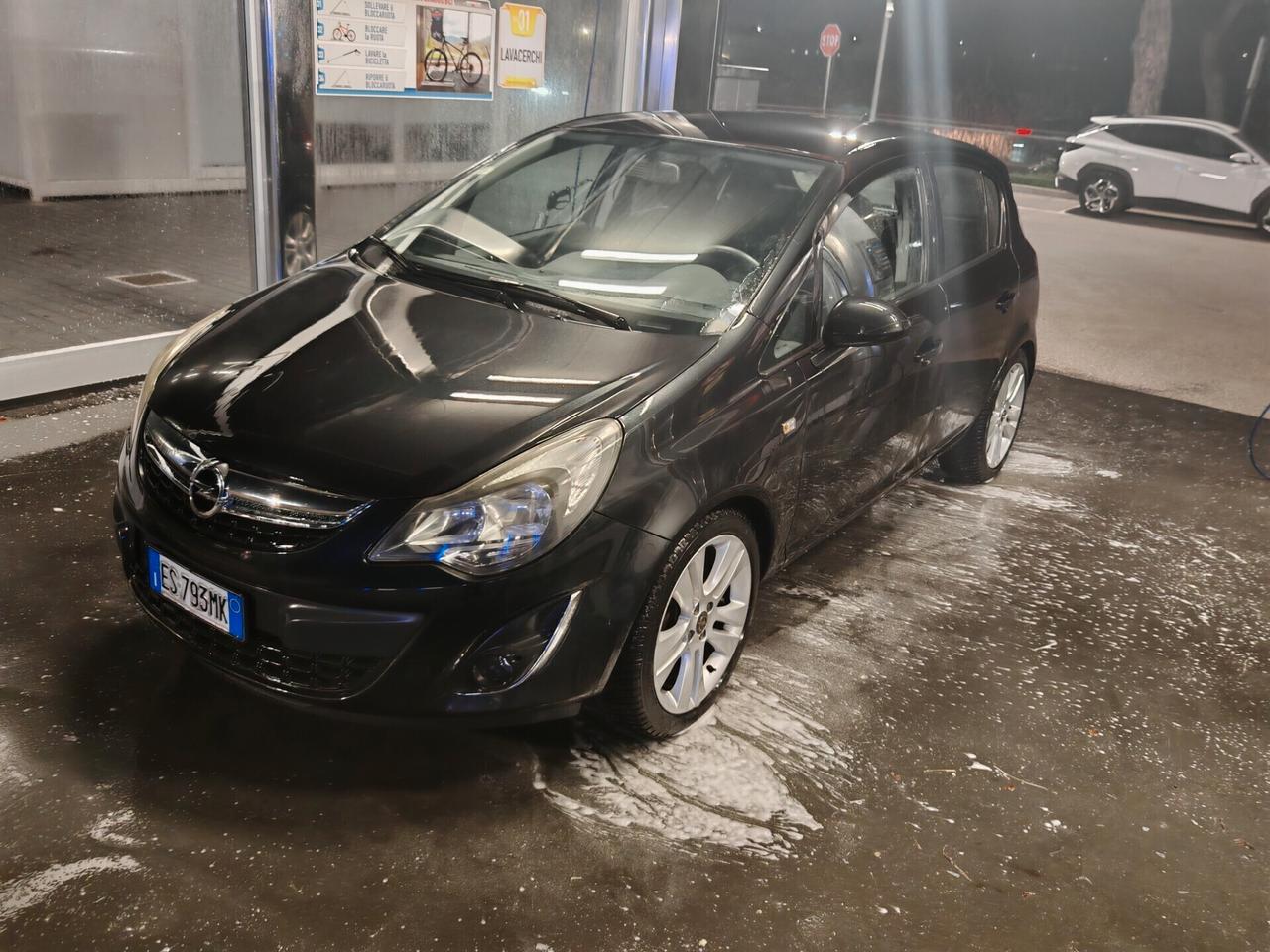 Opel Corsa 1.2 5 porte Sport