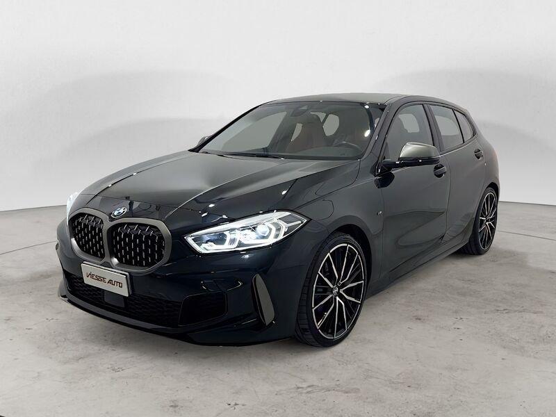 BMW Serie 1 M 135i xDrive Colorvision Edition