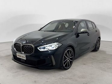 BMW Serie 1 M 135i xDrive Colorvision Edition