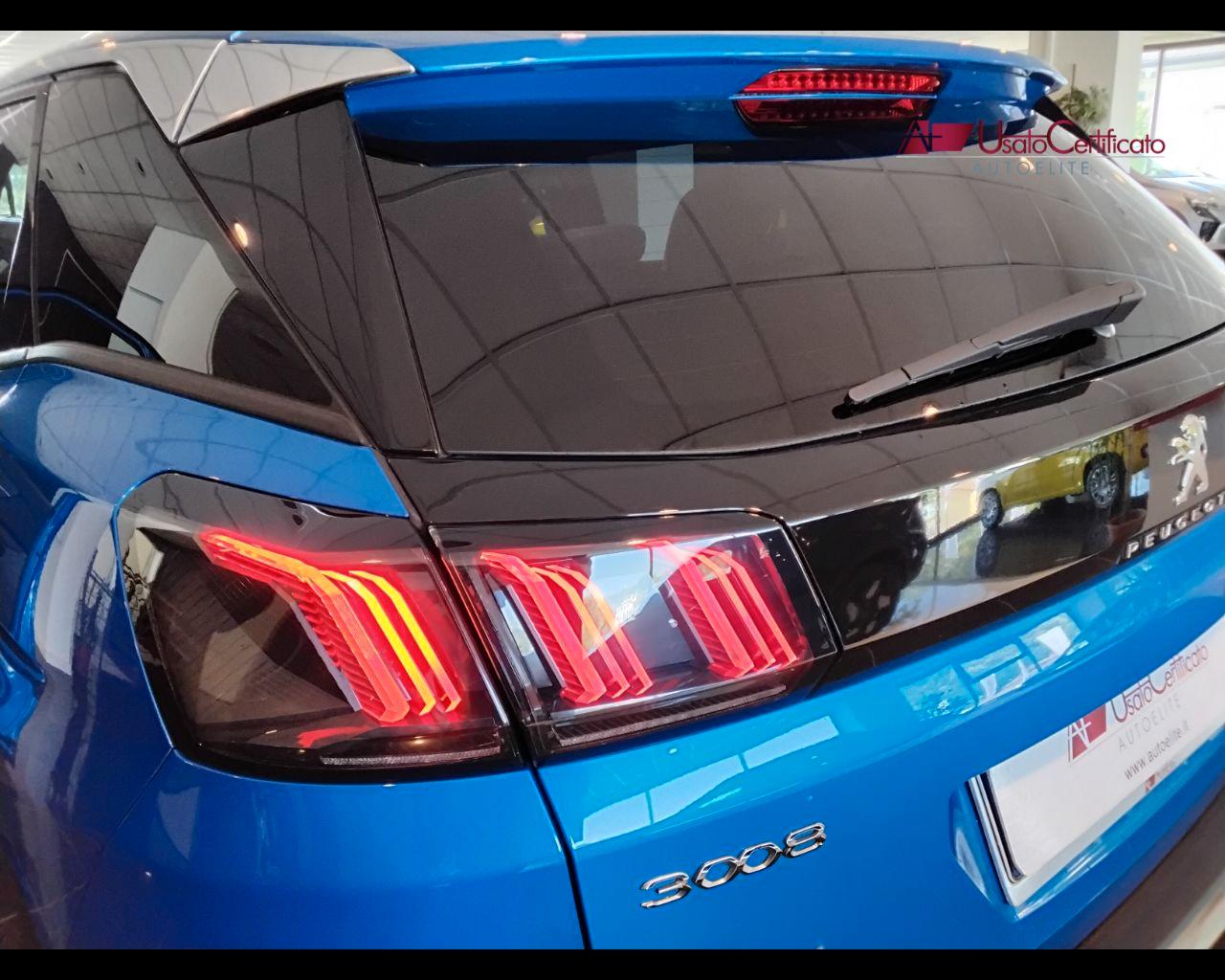 PEUGEOT 3008 BlueHDi 130 S&S Allure