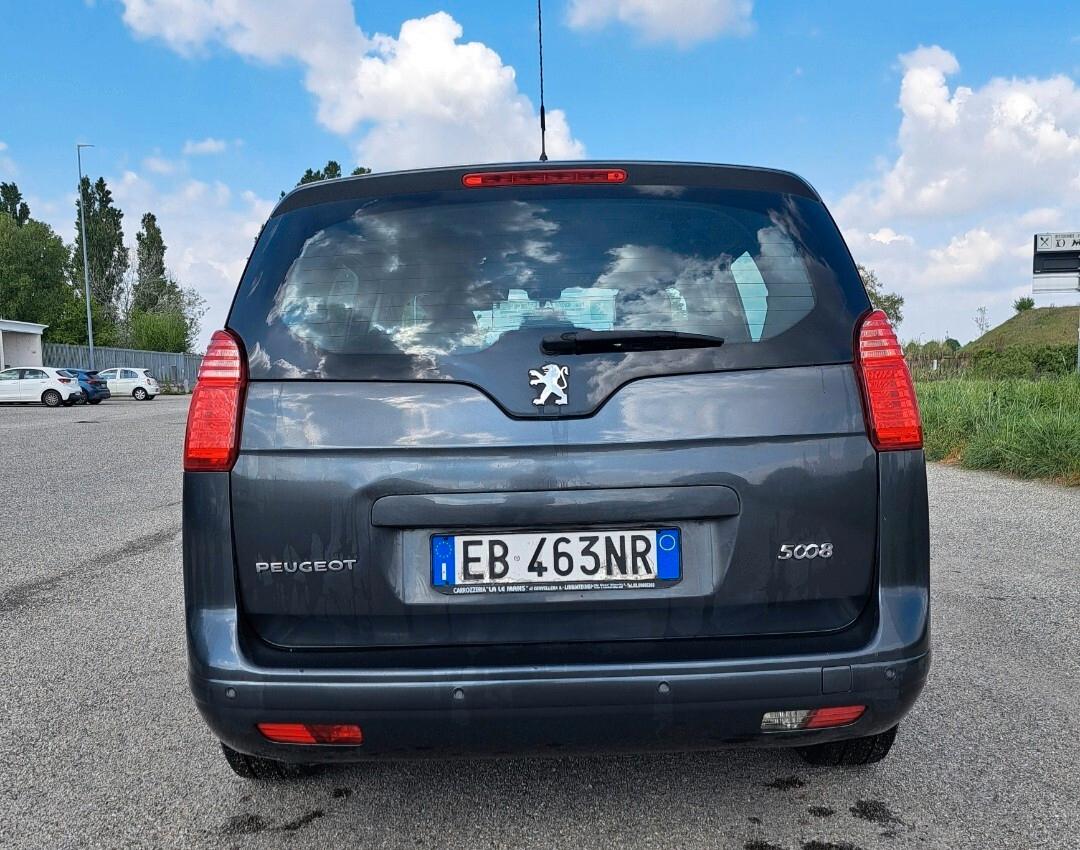 Peugeot 5008 2.0 HDi 150CV Tecno 7 posti