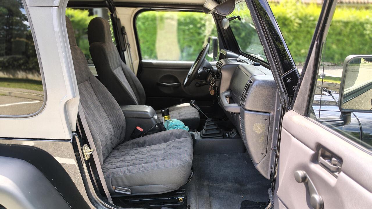 Jeep Wrangler 4.0 cat Sport ASI 4P