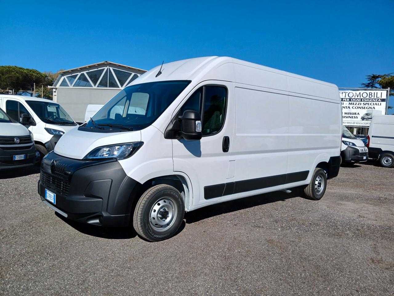 Peugeot Boxer 330 2.2 BlueHDi 120 S&S PC-TN Furgone