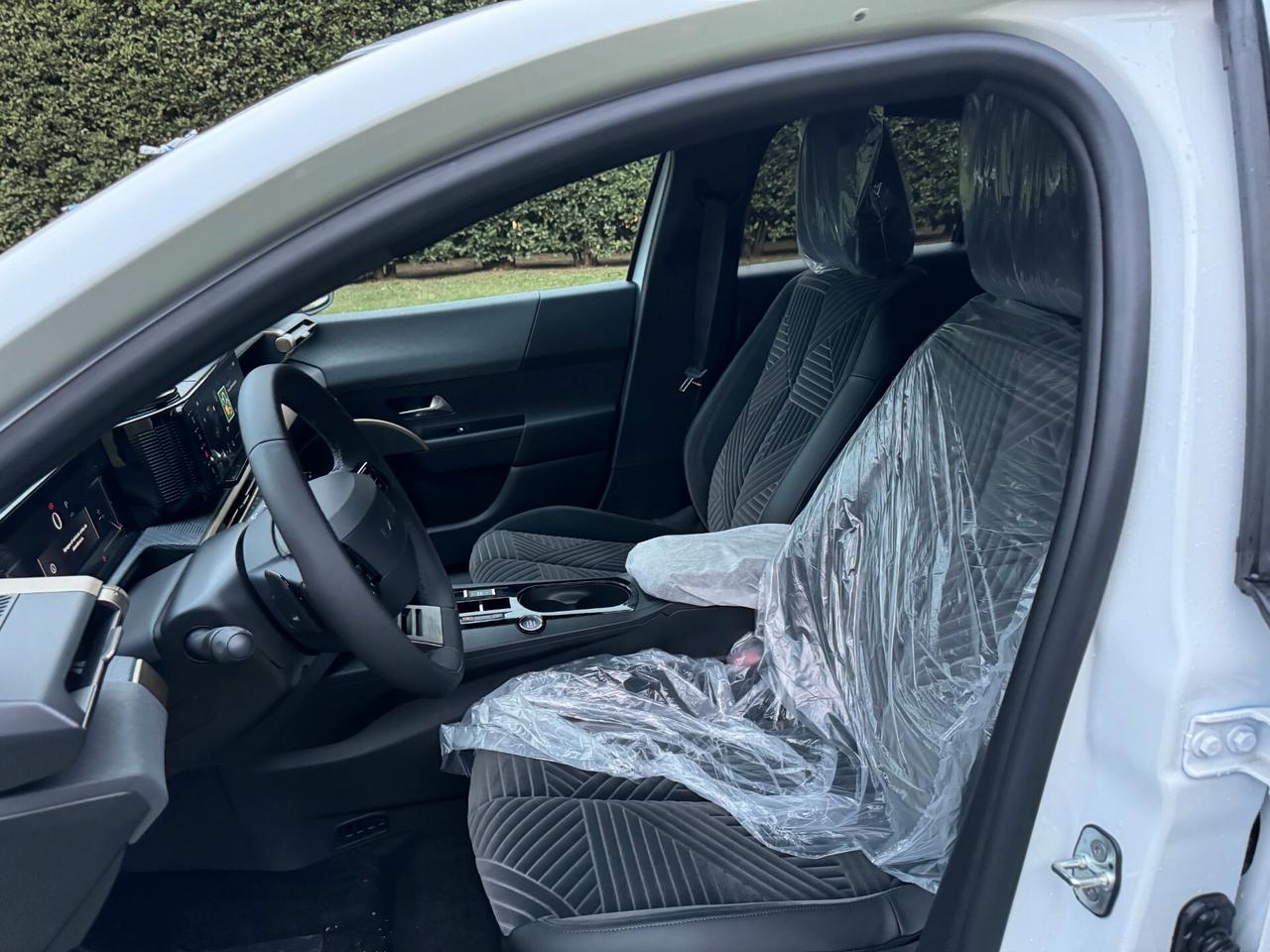 Lancia Ypsilon Hybrid e-DCT LX