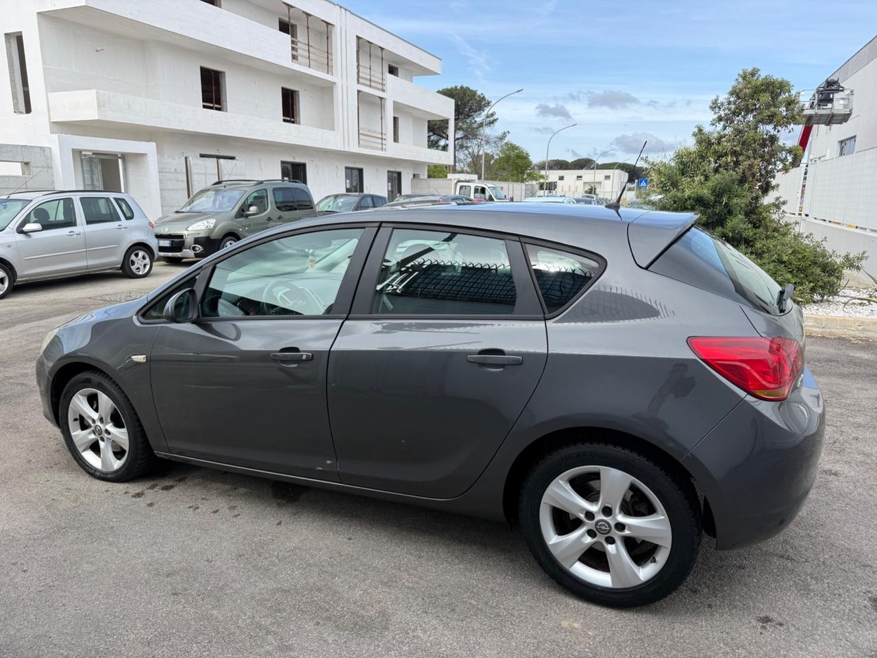Opel Astra 1.7 CDTI 110CV 5 porte Cosmo