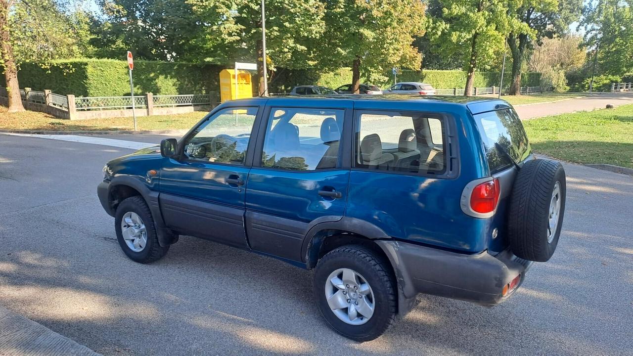 Nissan Terrano II 3.0 DiT 7 Posti 4x4