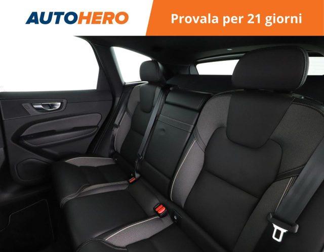 VOLVO XC60 B4 (d) AWD Geartronic R-design