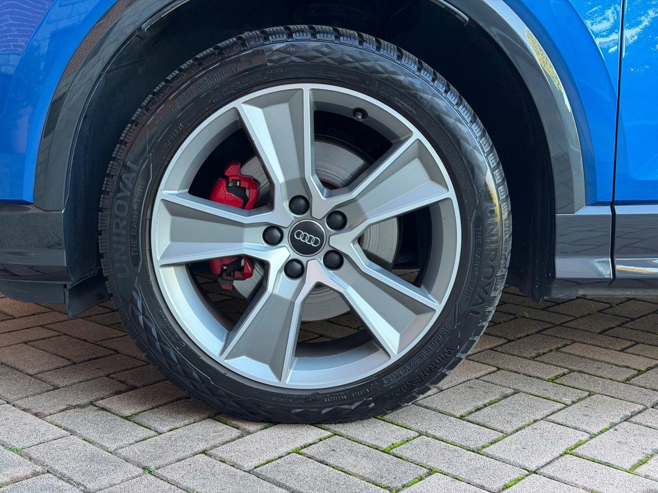 Audi Q2 35 TFSI S tronic Identity Black
