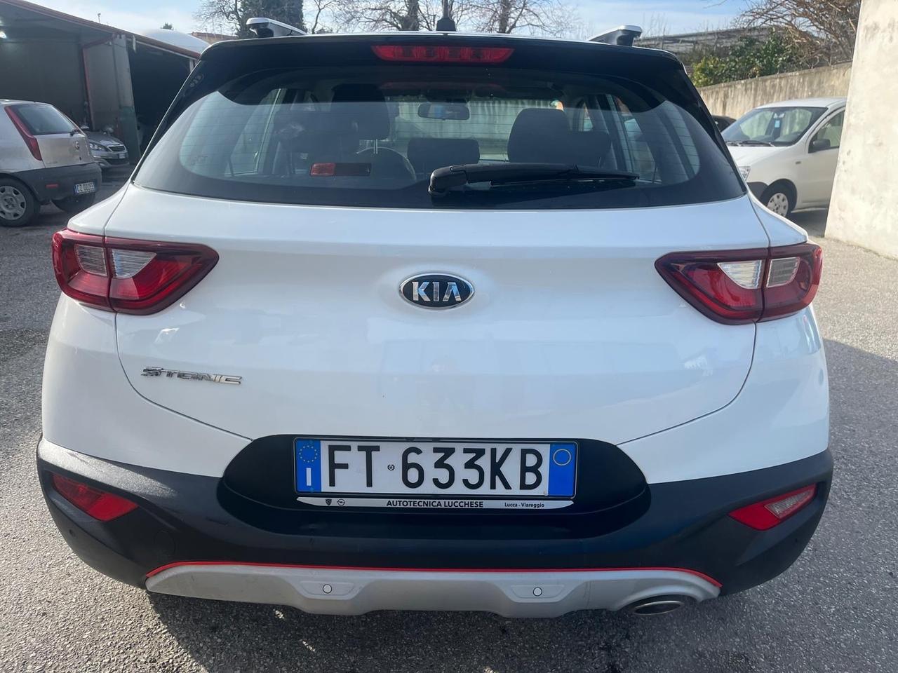 Kia Stonic -1.4MPI-gpl style design pack-2019