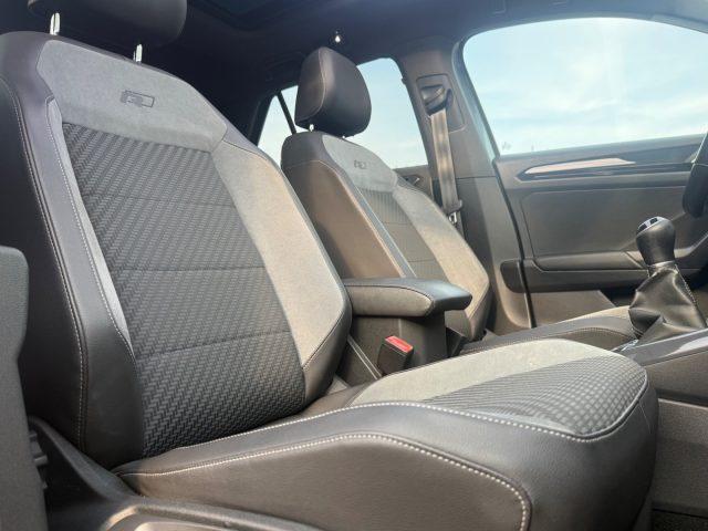 VOLKSWAGEN T-Roc R-LINE TETTO APRIBILE-GARANZIA