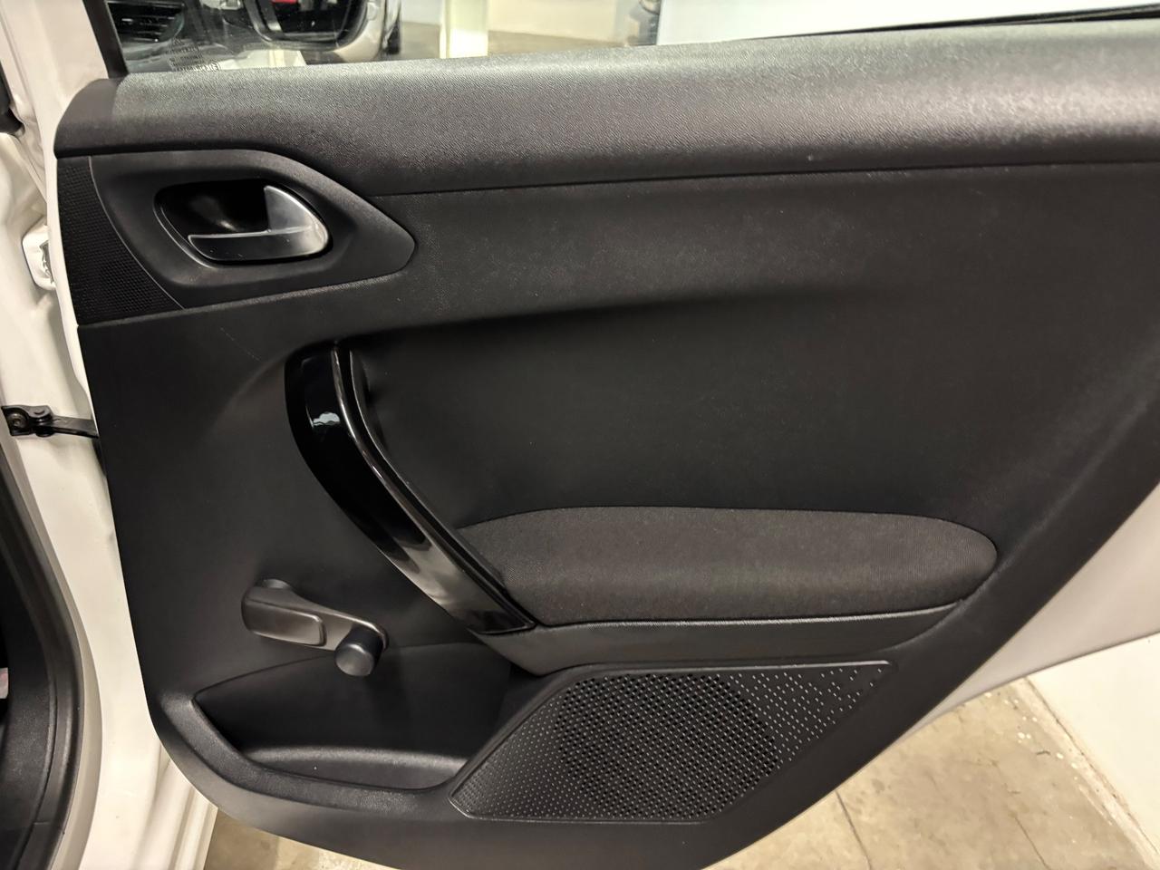 Peugeot 208 1.6 hdi Allure | OK NEOPATENTATI |