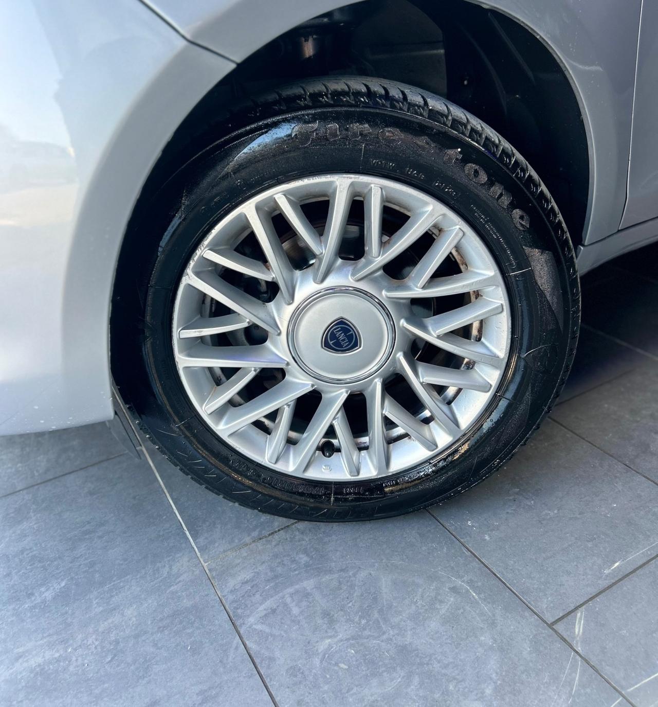 Lancia Ypsilon 0.9 Benz/Met 85cv Ecochic Gold 2014