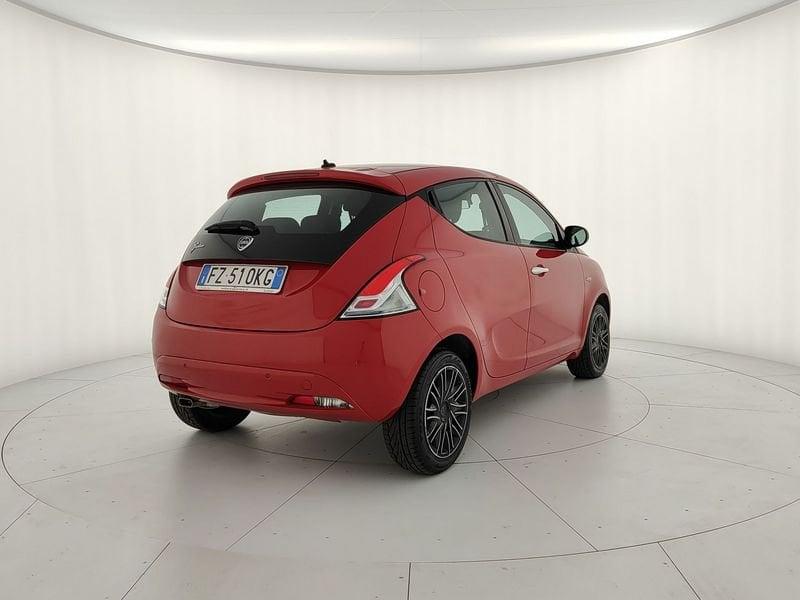 Lancia Ypsilon 1.2 69 CV 5 porte S&S Gold - OK PER NEOPATENTATI