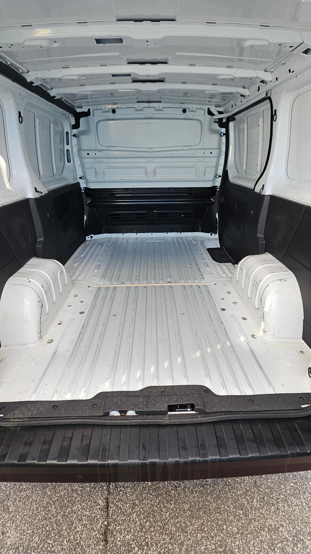 Renault Trafic T29 2.0 dCi 120CV PC-TN KOMFORT L1 H1 UNIPRO TAGL UFF