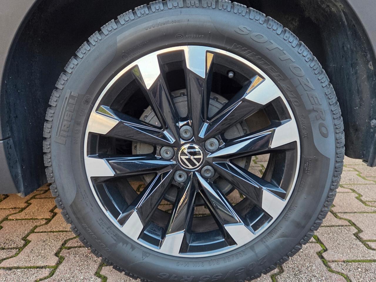 Volkswagen T-Cross 1.0 TSI STYLE BMT