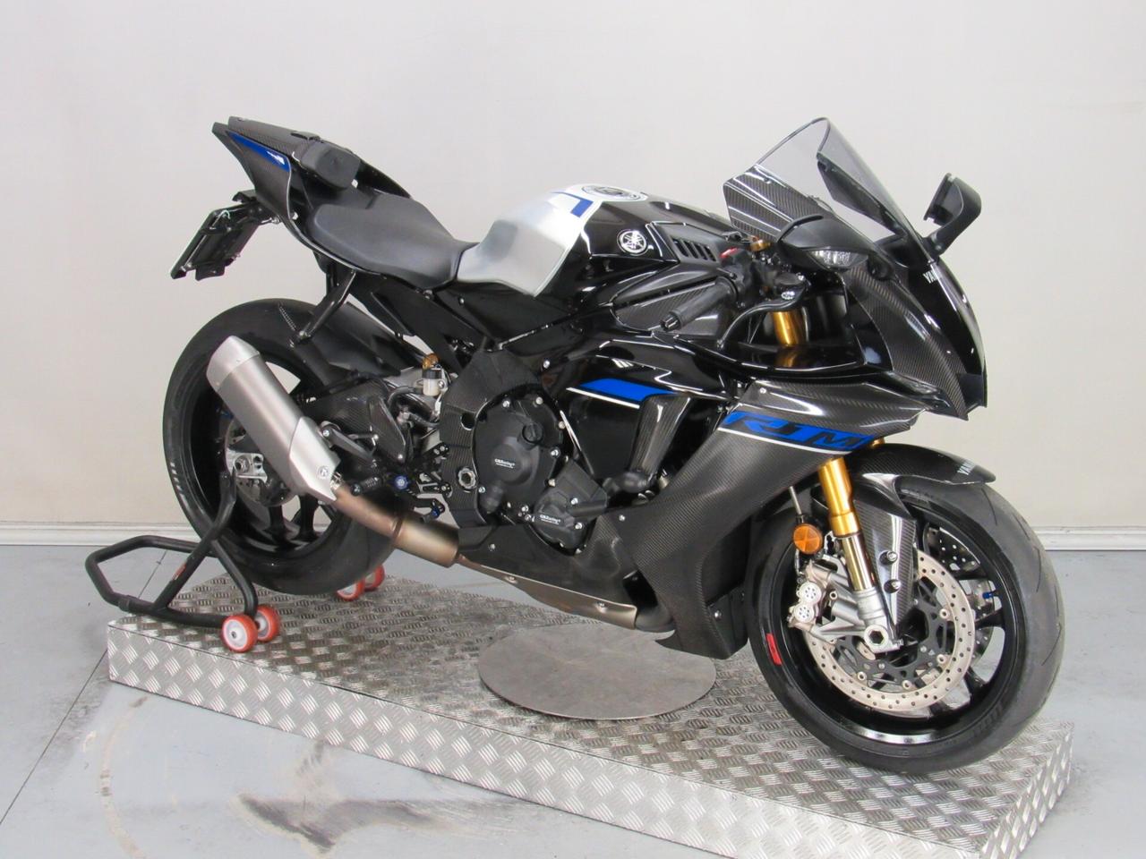 Yamaha YZF-R1M M
