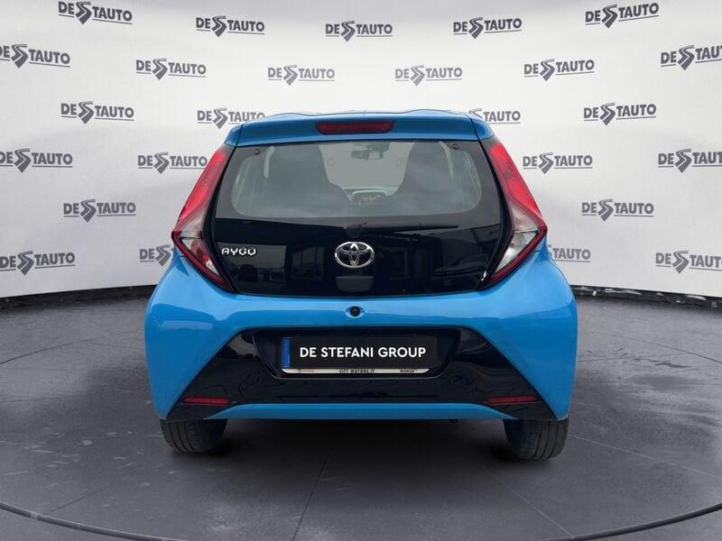 Toyota Aygo Aygo 5p 1.0 x-play 72cv