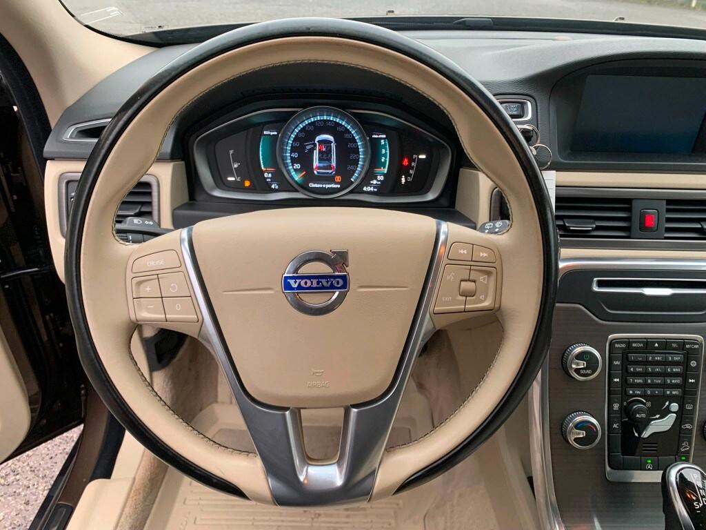 VOLVO XC70 (2007-2017) XC70 D4 AWD Geartronic M...