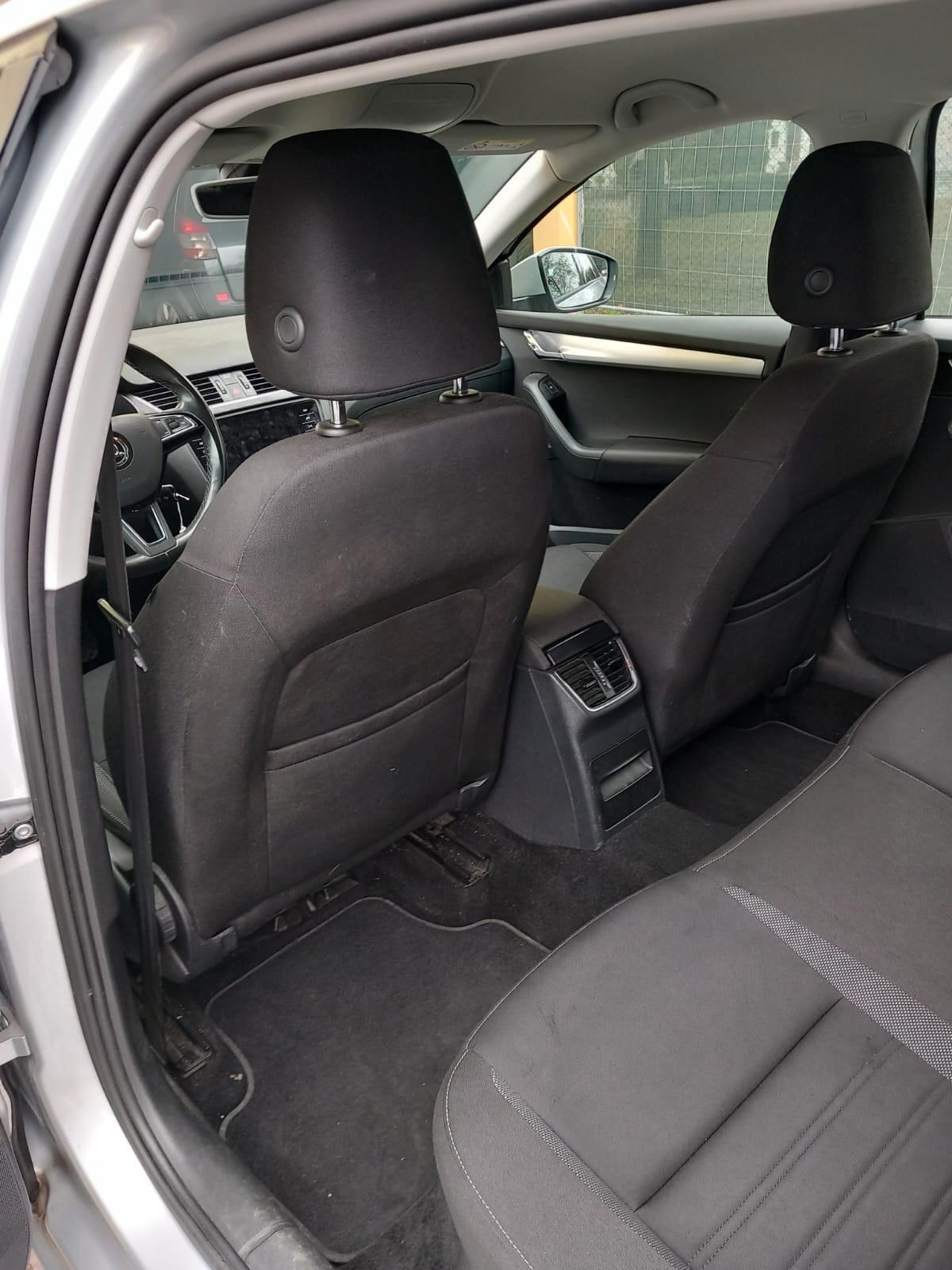 Skoda Octavia 1.6 TDI SCR 115 CV DSG Wagon Style