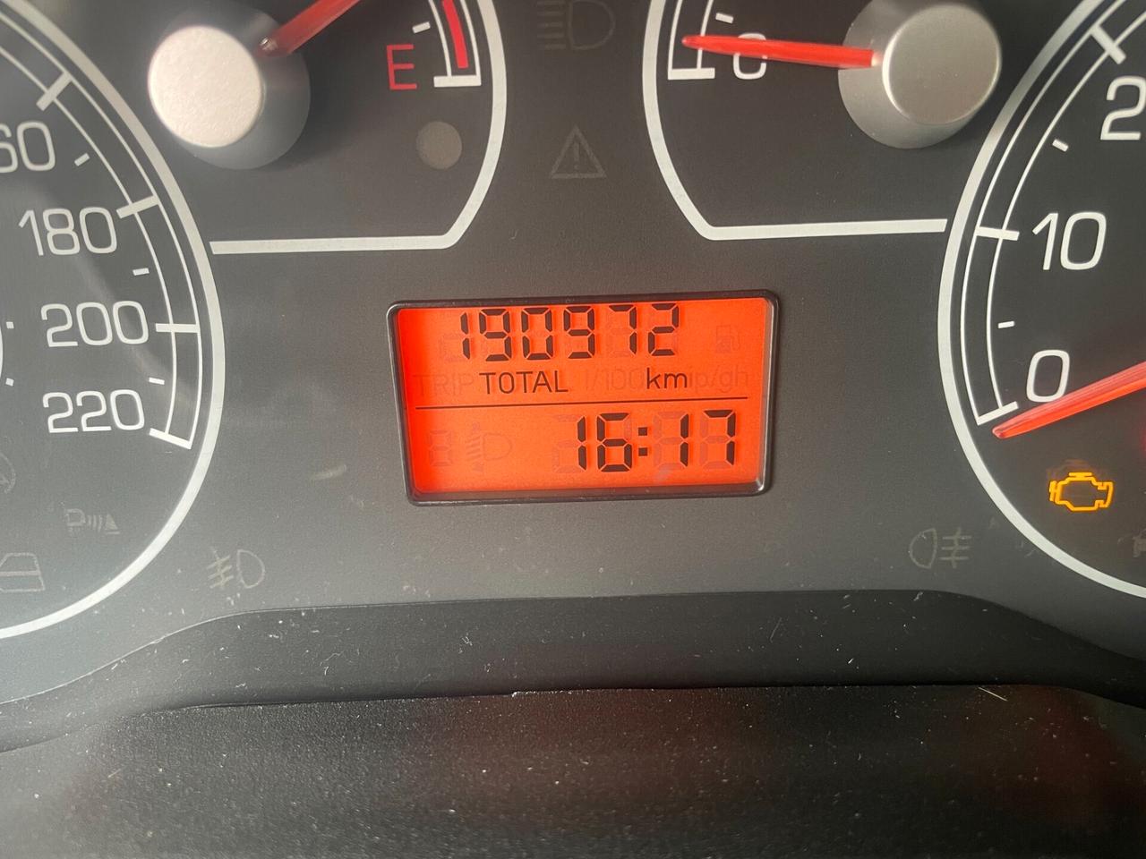 FIAT PUNTO 1.2 BENZINA/GPL – 2007 – 190.972 KM