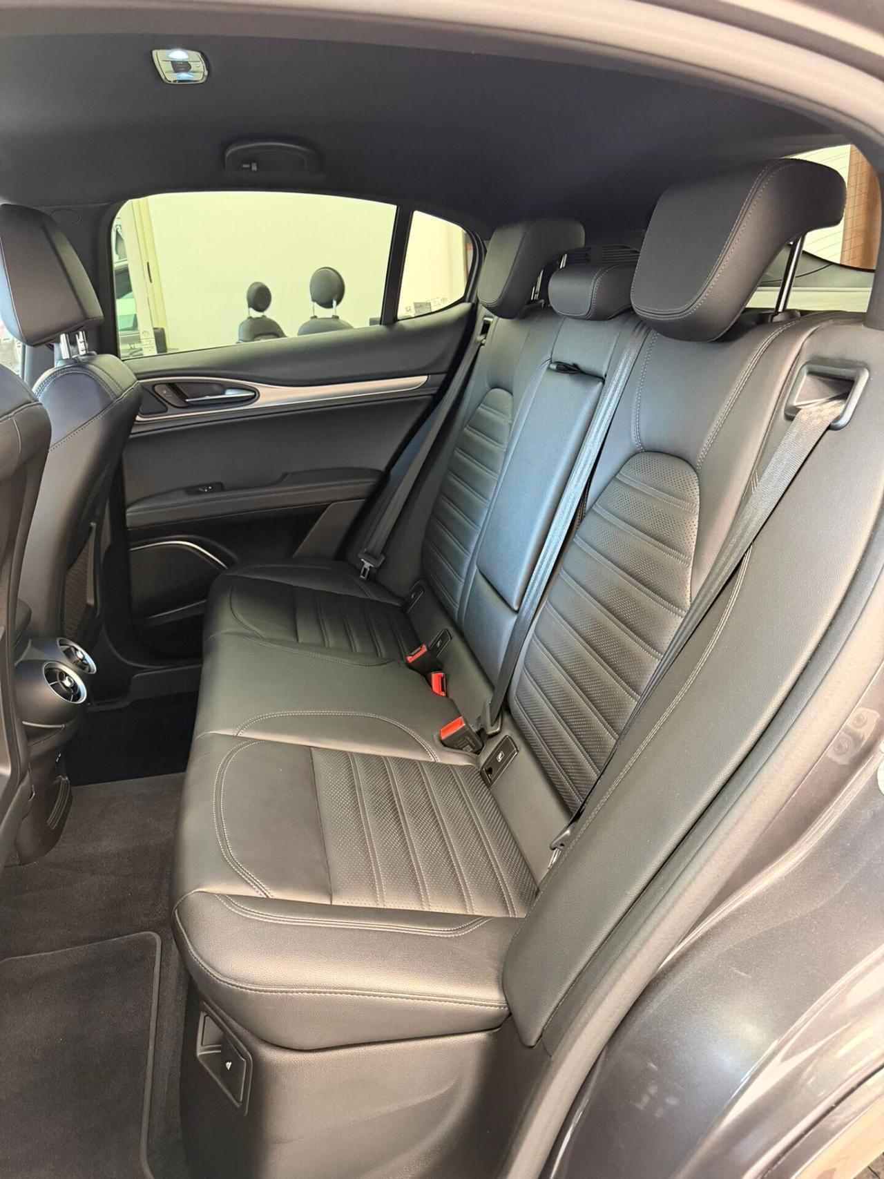 Alfa Romeo Stelvio 2.2 Turbodiesel 210 CV AT8 Q4 Veloce