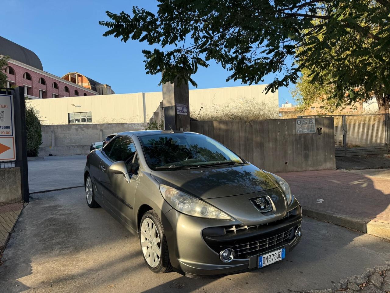 Peugeot 207 1.6 CABRIO NEOPATENTATI