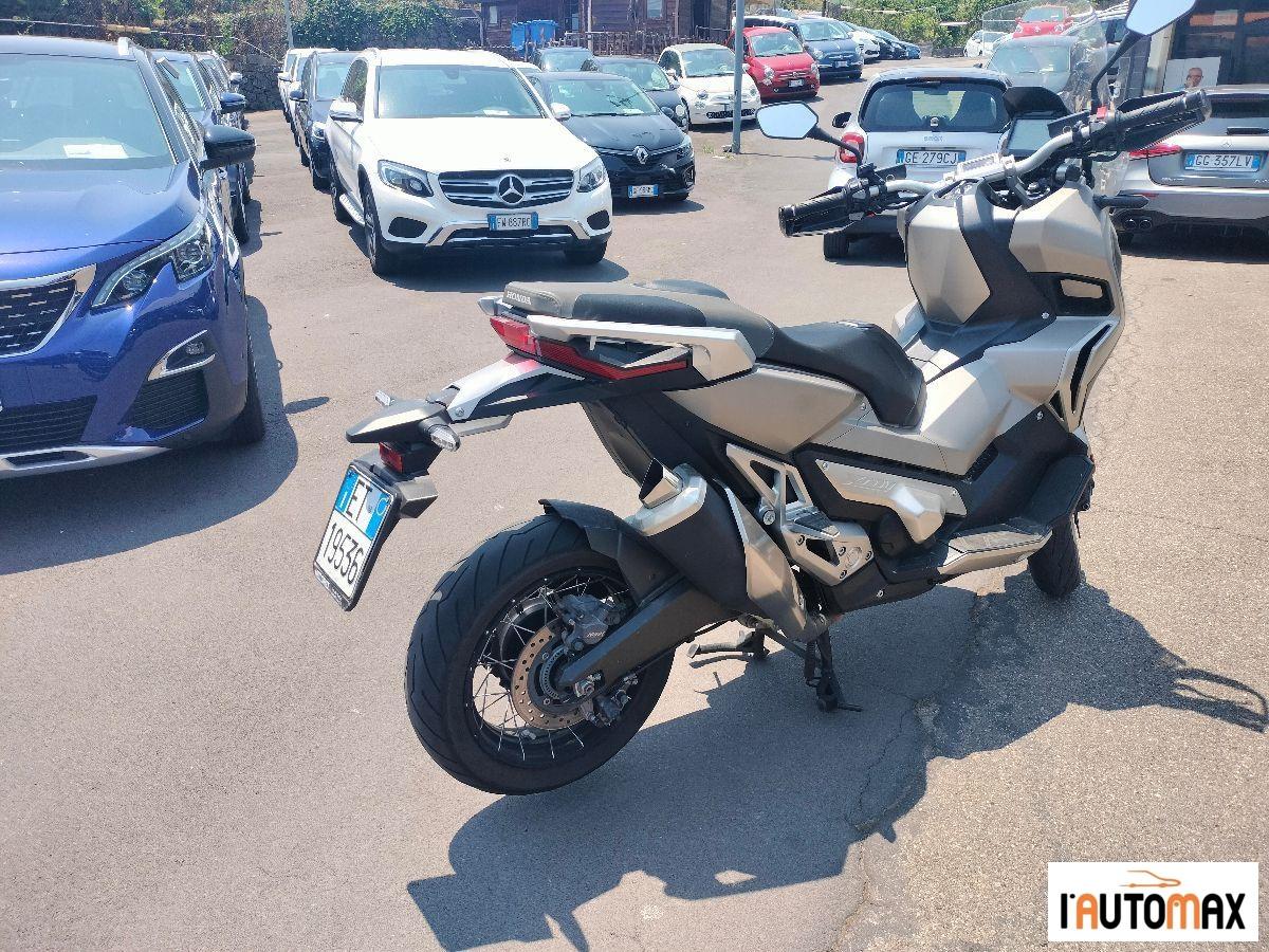 Honda - X-ADV 750 DCT Abs my18