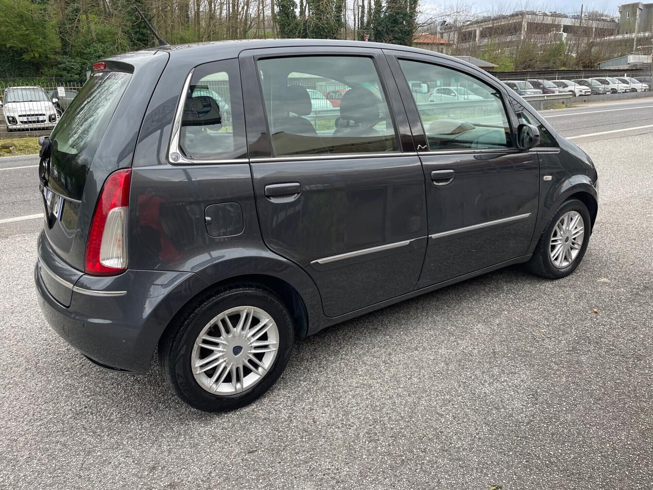 Lancia MUSA 1.3 Mjt 95 CV Platinum