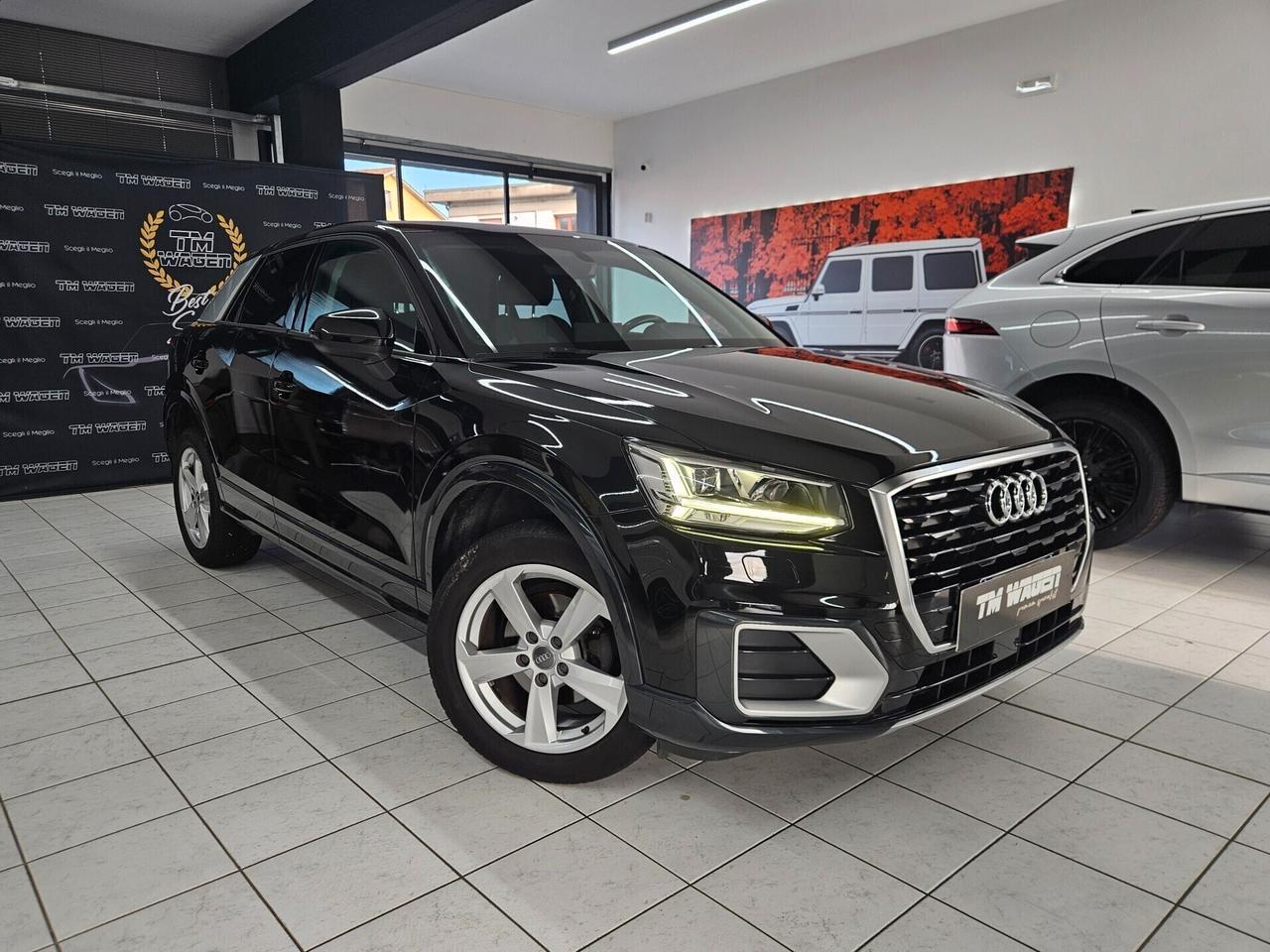 Audi Q2 30 1.6 tdi Identity Black my20