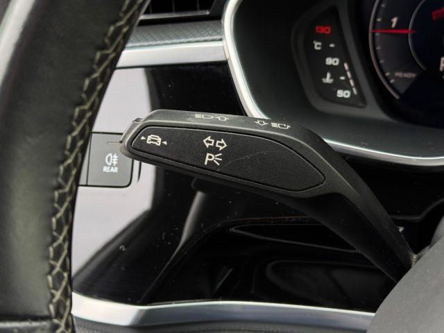 AUDI Q3 35TDI S line interno/esterno Gancio Matrix Unicopr