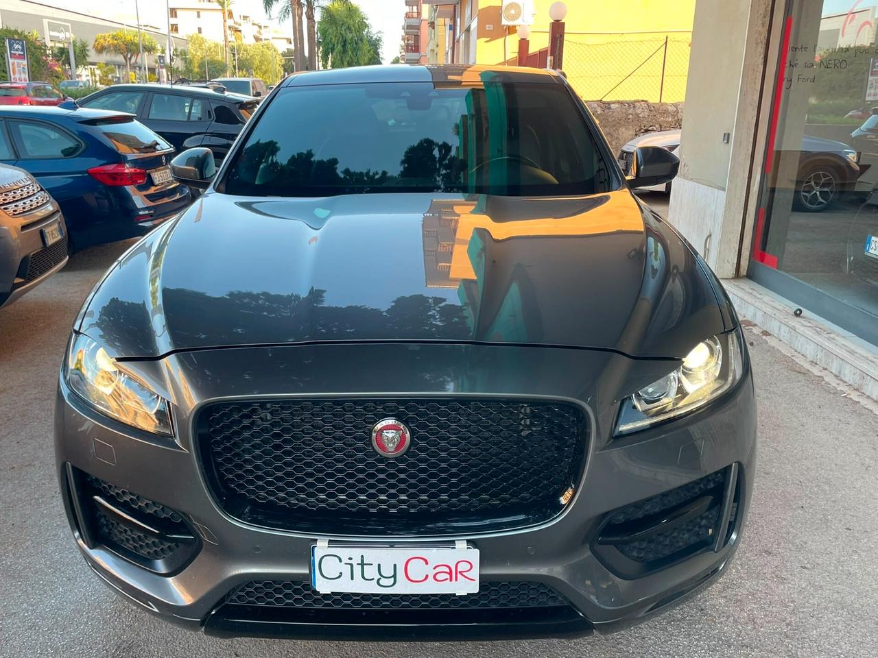 Jaguar F-Pace 2.0 D 180 CV AWD R-Sport