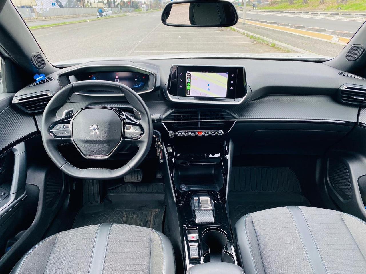 Peugeot 2008 PureTech 130 S&S EAT8 GT