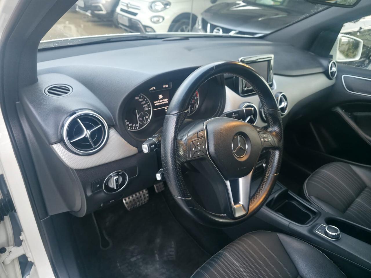 Mercedes-benz B 180 CDI BlueEFFICIENCY Premium