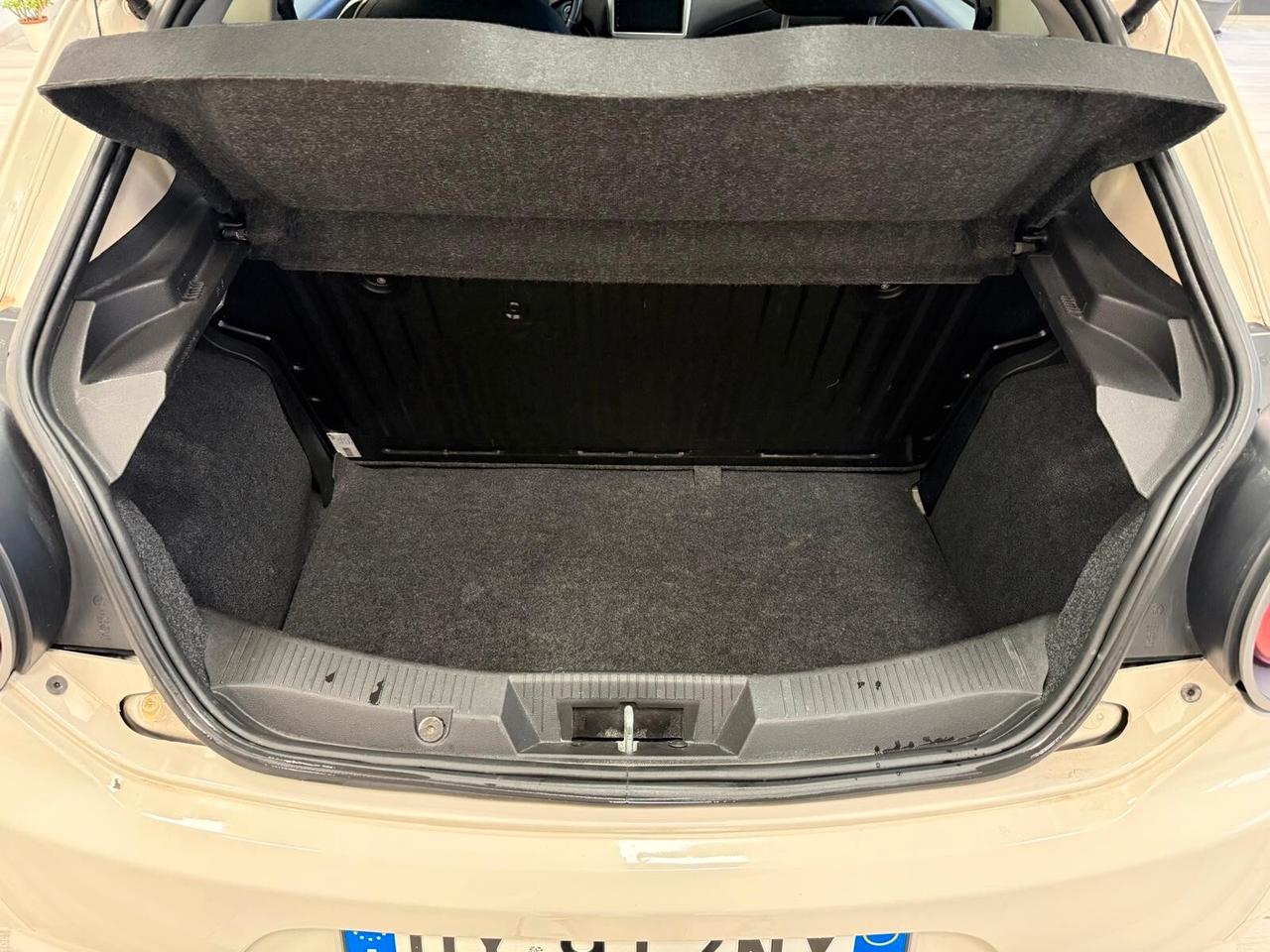 Alfa Romeo MiTo 1.4 78 CV Distinctive Sport Pack