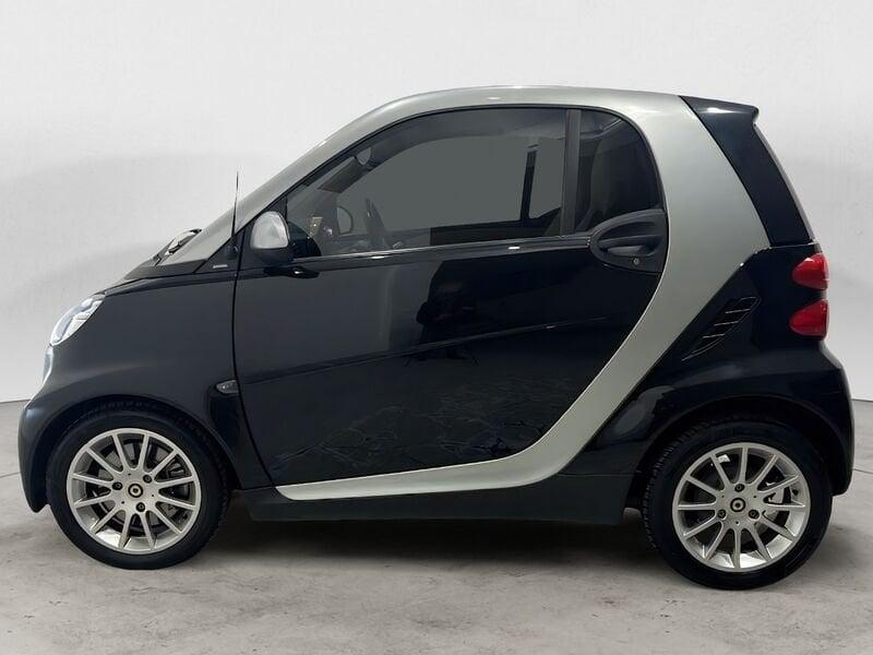 smart fortwo fortwo 1000 62 kW coupé passion
