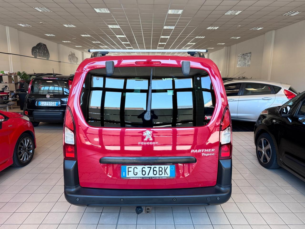 Peugeot Partner Tepee BlueHDi 100 Outdoor