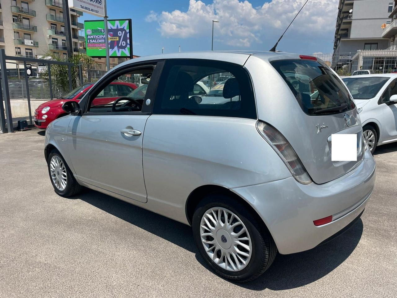Lancia Ypsilon 1.2 Benzina e GPL